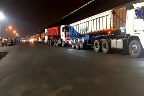 زمین‌گیری در کمین ۶۰ هزار کامیون ایرانی/کامیون‌های خارجی برای تجارت به‌صرفه‌تر هستند 