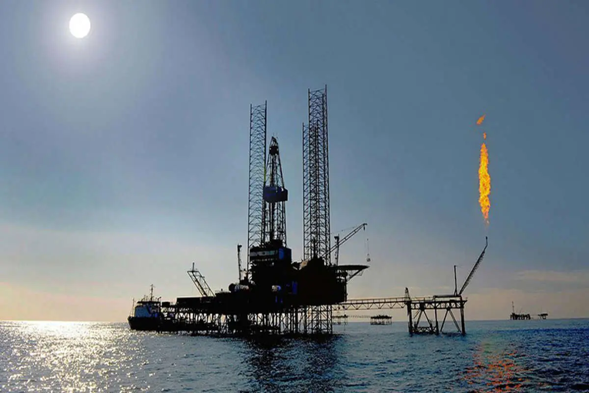 تولید روزانه نفت ایران در دومین ماه ۲۰۲۳ افزایش یافت