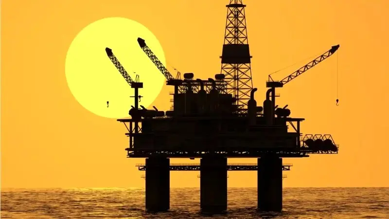 میزان تخفیف قیمت نفت ایران به چین از روسیه بیشتر است