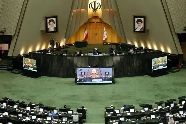 آمریکا نفتکش‌های ایران را توقیف می‌کند؟/ واکنش نمایندگان ایران: پاسخ قاطع می‌دهیم