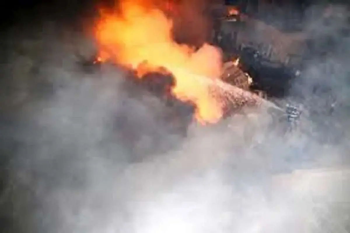 آتش سوزی در شهرک صنعتی اشتهارد/ مصدومیت 9 نفر