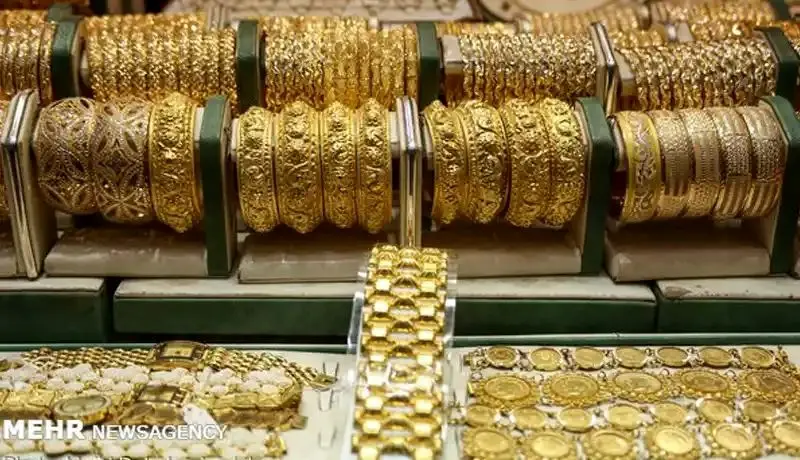 طلا و سکه یک پله عقب نشستند / قیمت سکه 500 هزار تومان ارزان شد 