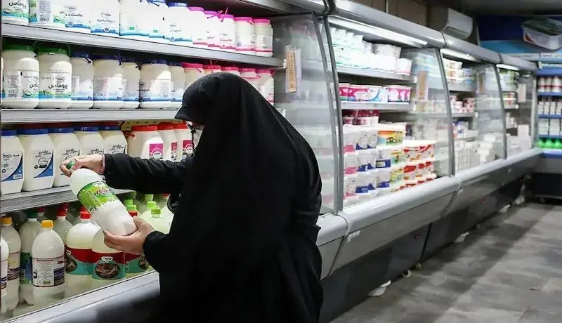 قیمت لبنیات باز هم افزایش یافت/ سرانه مصرف شیر در ایران؛ 43 درصد استاندارد جهانی!