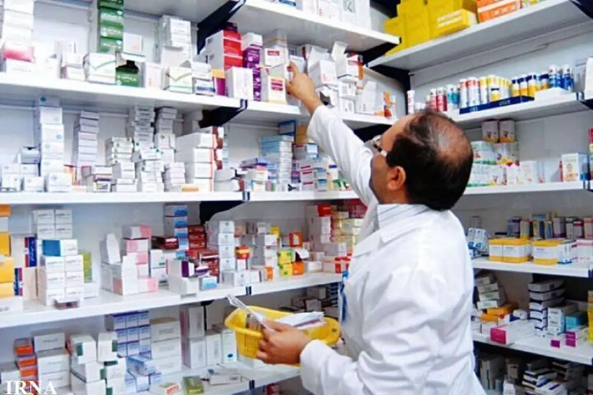 بحران قرارگاه دارویی وزیر بهداشت/ تهیه دارو به مرحله بحرانی رسیده است