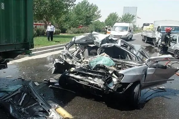 واژگونی خودرو در کویر مرنجاب ۳ کشته و مجروح بر جا گذاشت