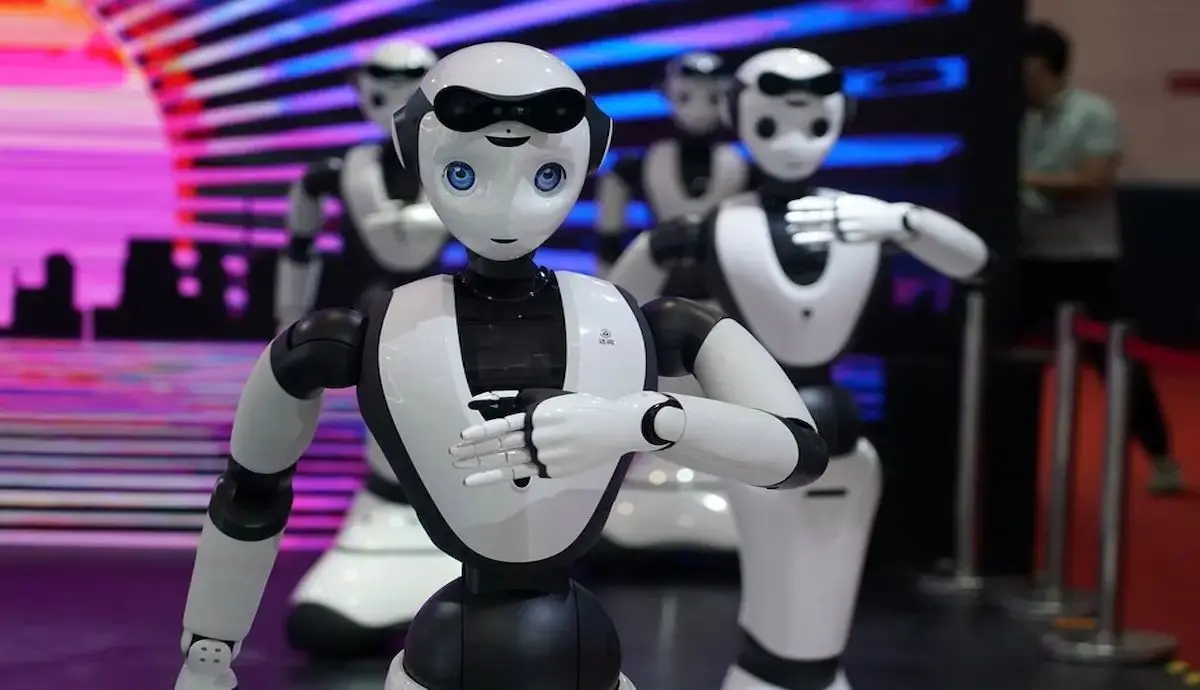 بازار جهانی ربات های انسان نما/ چینی ها یکه تازی می کنند