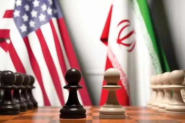 تعدد بازیگران فروش نفت ایران، احتمال اختلاس را بالا می‌برد