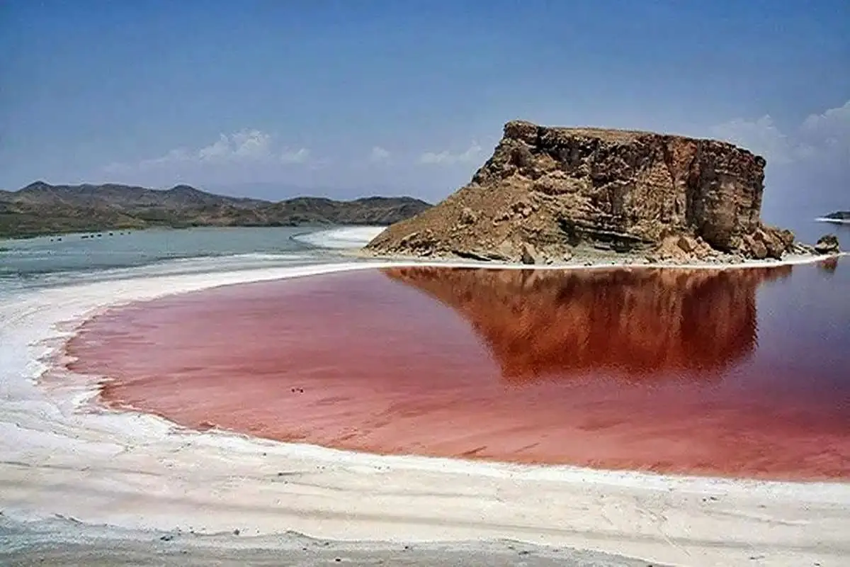 دریاچه ارومیه؛ دو سال بدون حق‌آبه/ تا آخر شهریور نامش دریاچه سابق ارومیه می‌شود