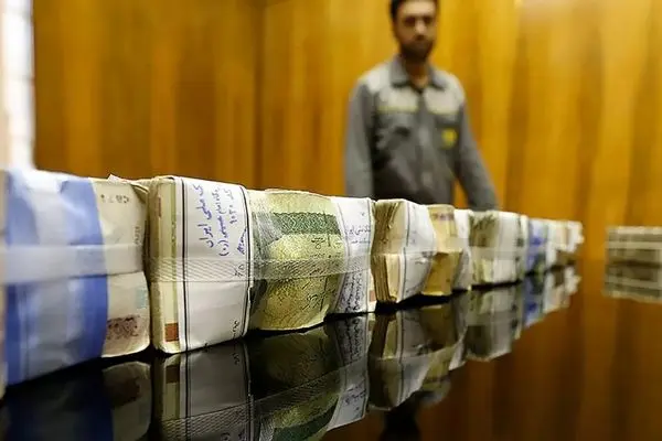 جهش 64 درصدی بدهی دولت به شبکه بانکی/ طلب بانک‌ها از شرکت‌های دولتی 2 برابر شد