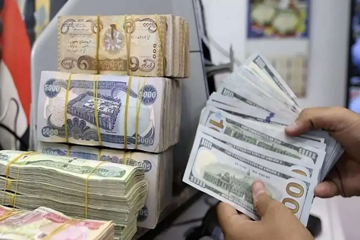 حذف دلار از معاملات داخلی عراق/ دینار جای دلار را می‌گیرد