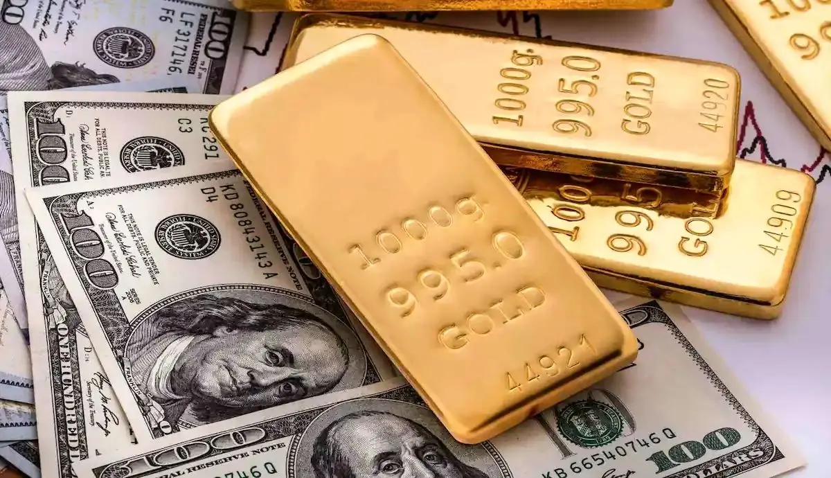 چرا قیمت طلا سقوط کرد؟ / قدرت‌نمایی دلار در برابر انس طلای جهانی
