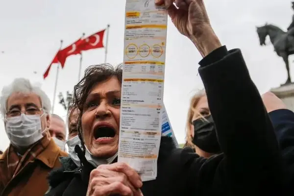 نرخ بهره در ترکیه به 40 درصد رسید/ سیاست اقتصادی جدید اردوغان برای مهار تورم