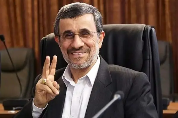 چرا احمدی‌نژاد در مراسم ترحیم وزیرش حاضر نشد؟
