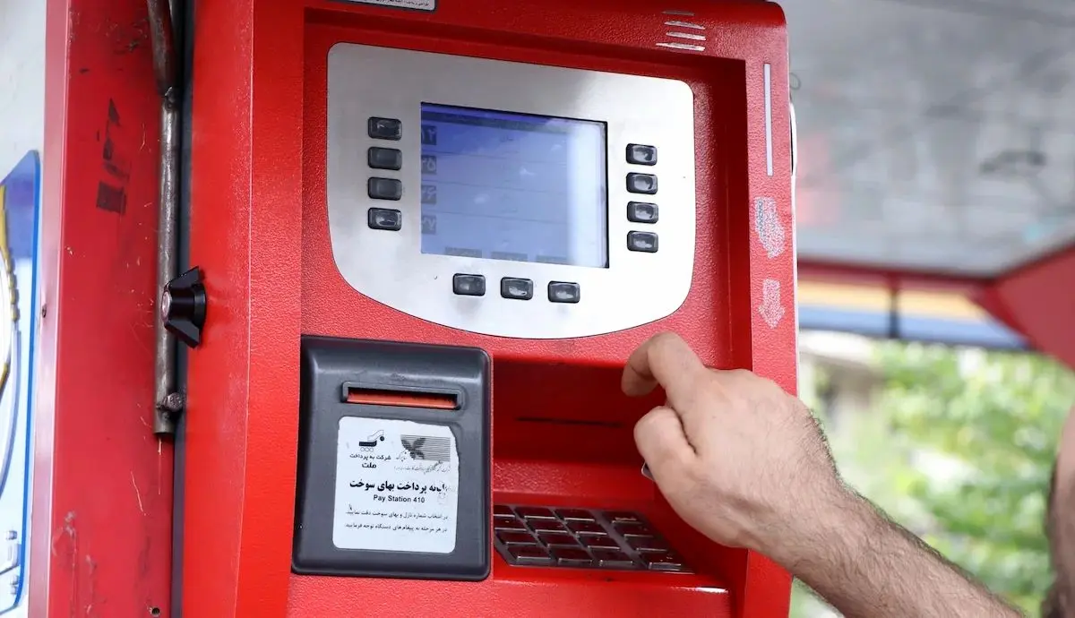 آیا امکان افزایش قیمت بنزین وجود دارد؟ / تداوم فعالیت کانون‌های تورم‌زا در اقتصاد ایران