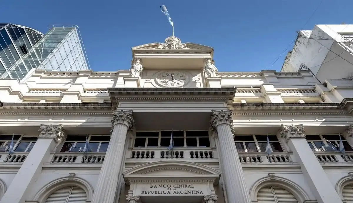 در آستانه انتخابات آرژانتین؛ نرخ بهره بانکی به 133 درصد رسید