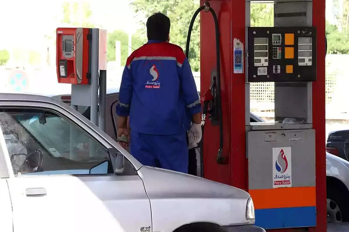 به‌زودی عرضه بنزین سوپر افزایش می‌یابد
