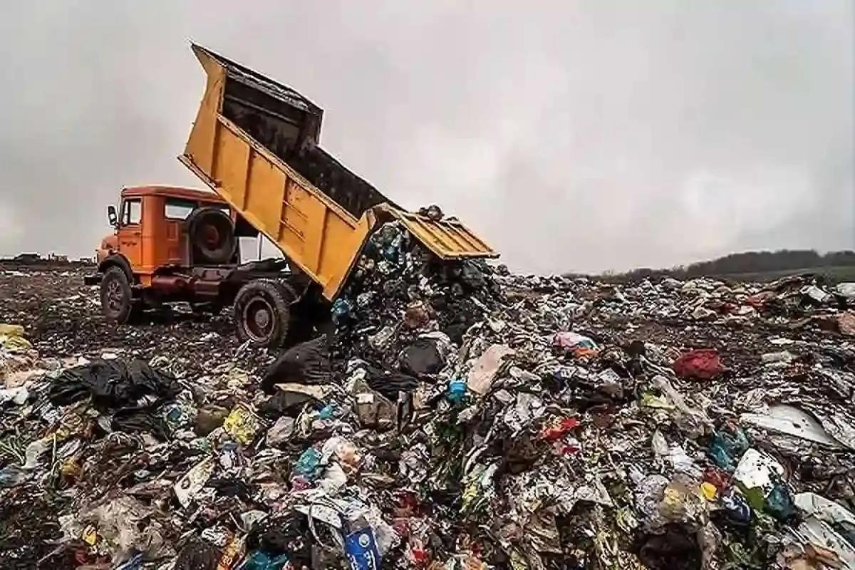 هزینه 48 هزار میلیاردتومانی دفن غیراصولی زباله در ایران/ خطر ورود شیرابه‌ها به منابع آبی