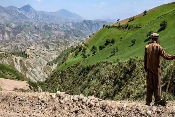 چشم‌انداز اقتصاد افغانستان از دریچه بانک جهانی/ از هر 2 افغان یک نفر فقیر است!