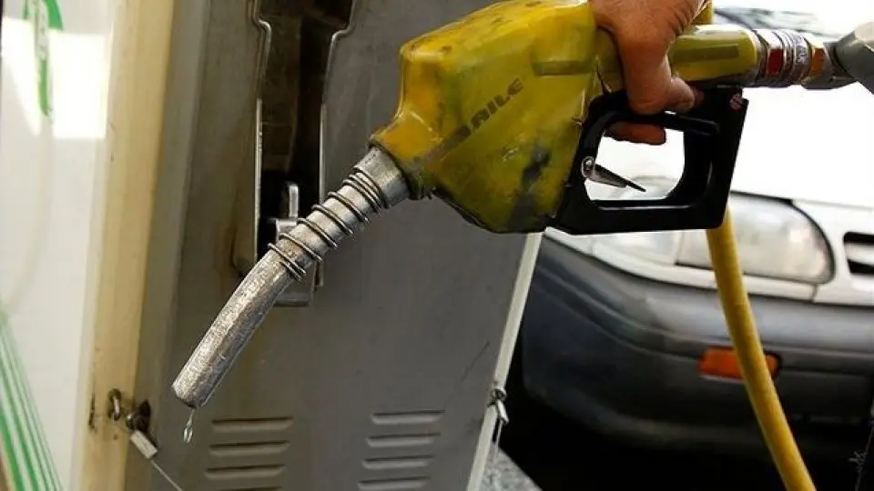 چگونه می‌توان مشکل ناترازی بنزین را برطرف کرد؟