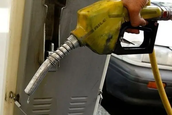 مصرف بنزین در اسفند رکورد زد