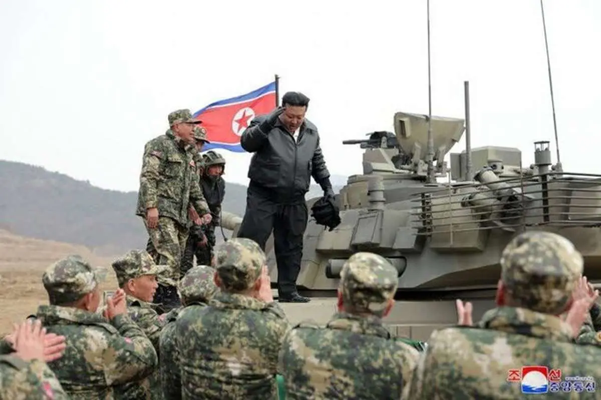 رونمایی کیم از تانک جدید کره شمالی