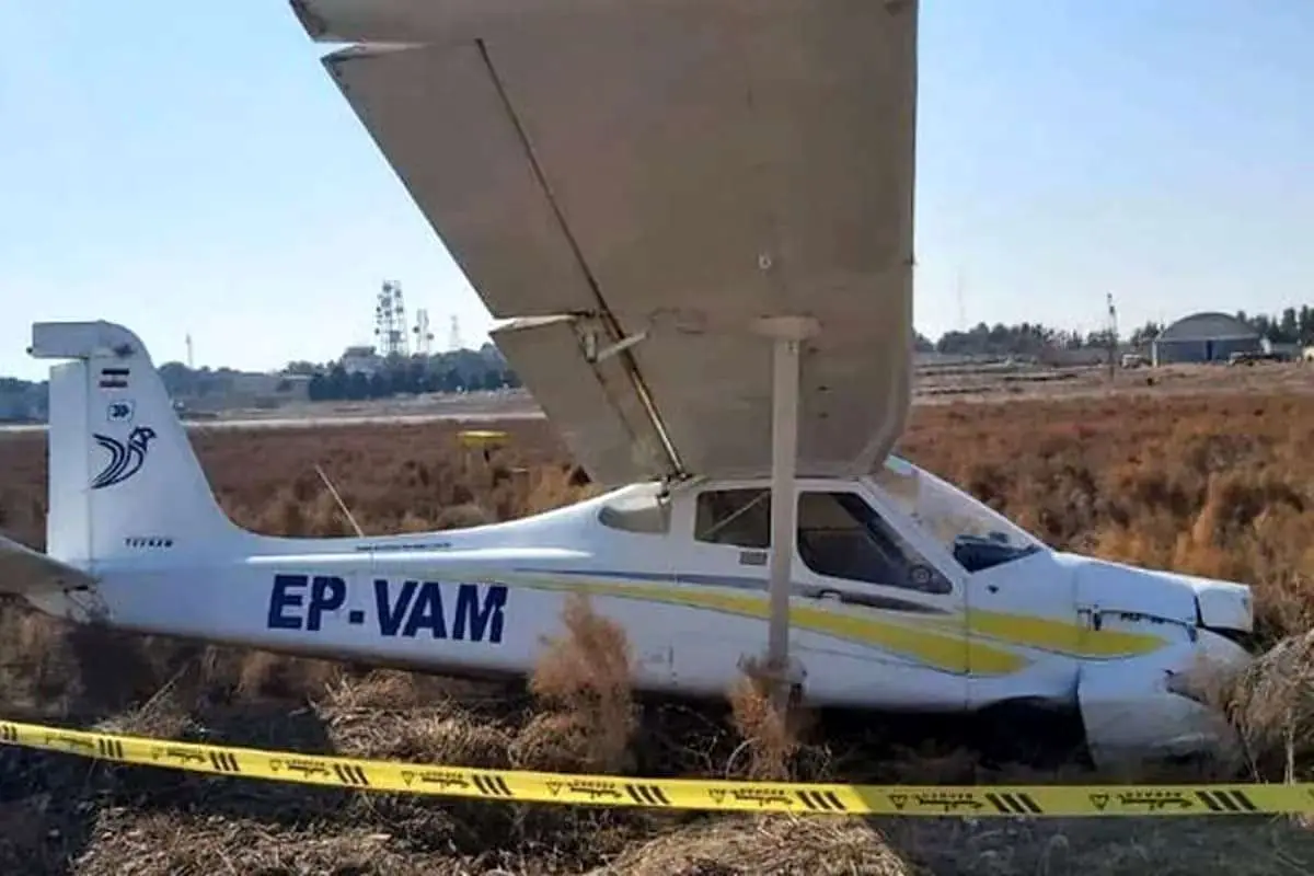 حادثه سقوط هواپیمای آموزشی در فرودگاه پیام