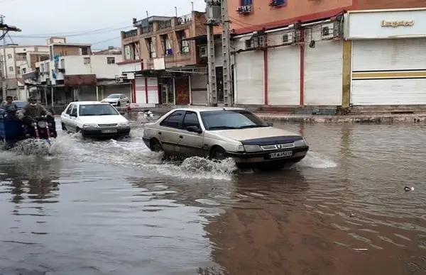 تکرار چالش آبگرفتگی معابر اهواز با نخستین باران پاییزی/ آماده‌ باش بیمارستان‌ ها برای افزایش مشکلات تنفسی