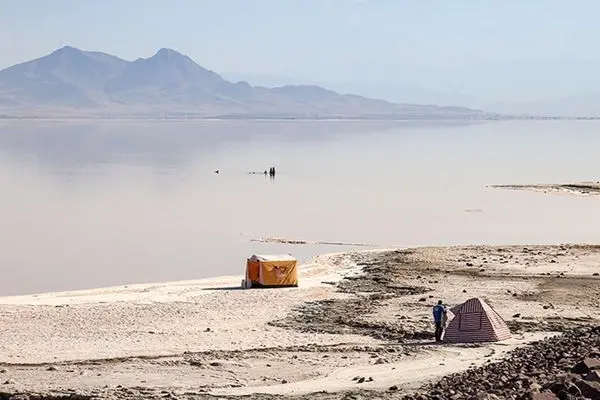 مرحله دوم رهاسازی آب از سد مهاباد به دریاچه ارومیه آغاز شد
