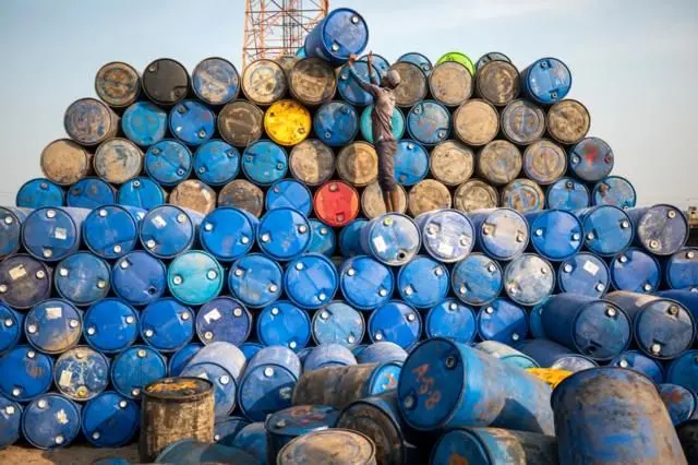 افزایش قیمت نفت در پی توافق اوپک پلاس