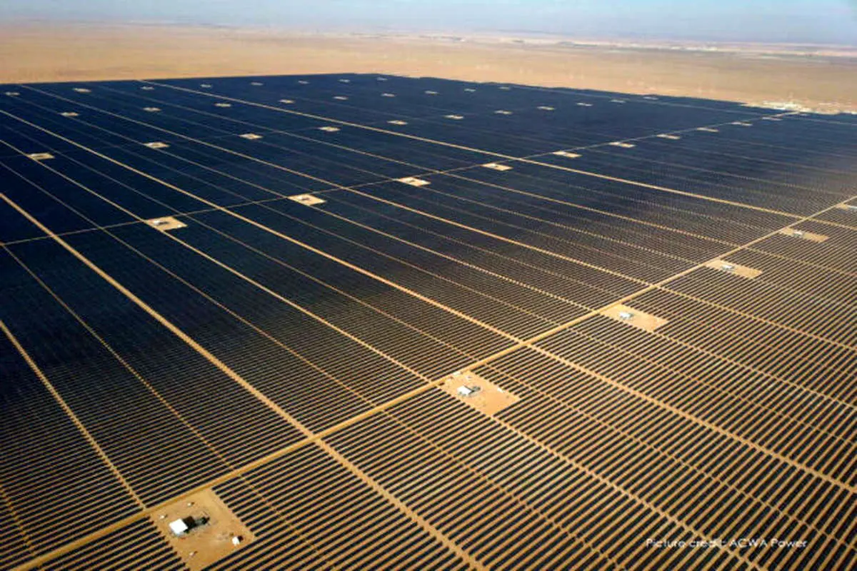 خاورمیانه، پیشگام انرژی پاک؛ جایگزینی نفت با خورشید تا سال 2050