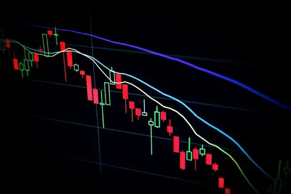 بازدهی بورس هفته چهارم مهر 1403 / فرار 1500 میلیارد تومانی حقیقی‌ها از بازار سهام