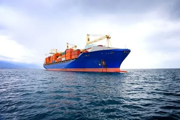 ۹۰ درصد حمل کالا از طریق دریا انجام می‌شود