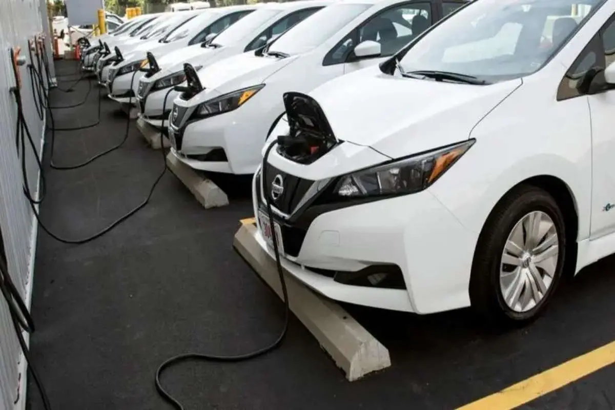 ابلاغ مصوبه واردات خودروهای برقی با سود بازرگانی ۱ تا ۲۶ درصد/ خودروی آمریکایی اجازه ورود ندارد 