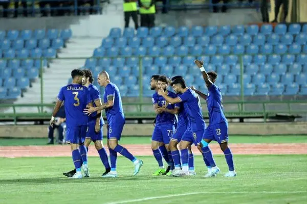 فرهاد مجیدی دیوانه است اگر به استقلال برگردد!