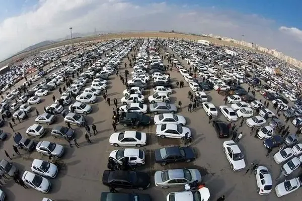 گران‌ترین رانای ایران خودرو در بازار / این خودرو ۶۷۰ میلیون تومان قیمت دارد