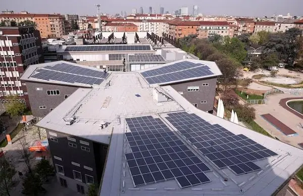 ایتالیا نصب پنل‌های خورشیدی در زمین‌های کشاورزی را محدود می‌کند