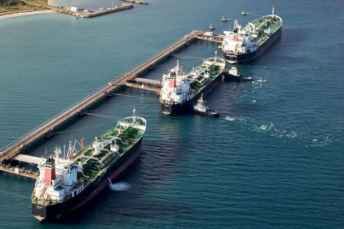 چرا صادرات نفت ایران کاهش یافت؟