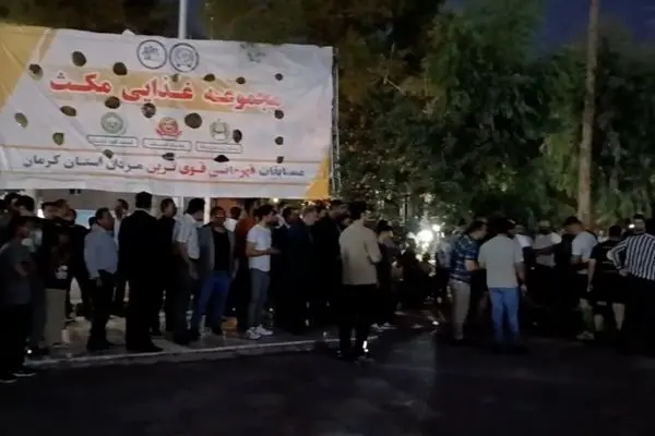 نارضایتی خرماکاران و پسته کاران کرمانی در پی قطع برق