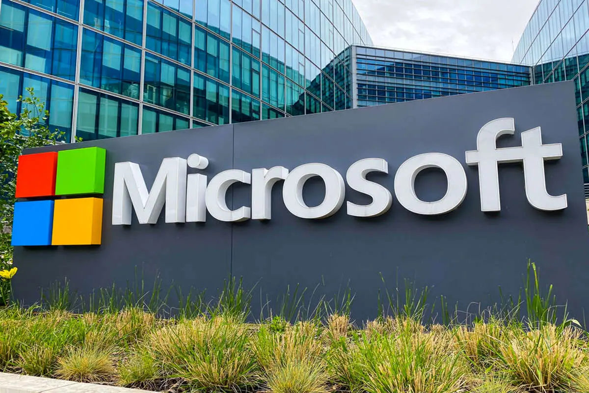 قرارداد مایکروسافت با شرکتی در امارات، فناوری هوش مصنوعی آمریکا را ممکن است به خارج منتقل کند