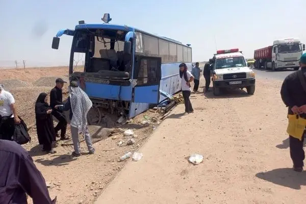 انجام ۳‌ هزار و ۸۰۰ سرویس حمل‌ و نقل عمومی جاده ای از پایانه مرزی مهران