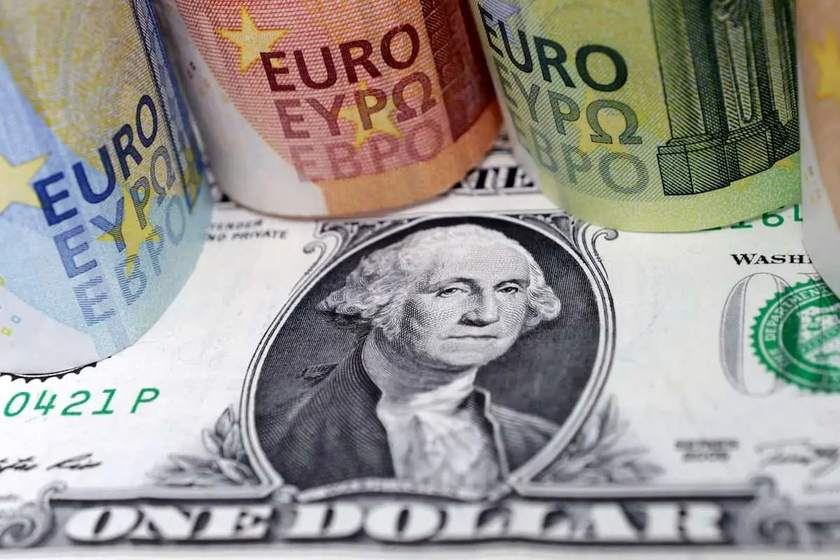 چشم‌انداز یورو در سال 2024/ چه در انتظار نرخ بهره است؟ 