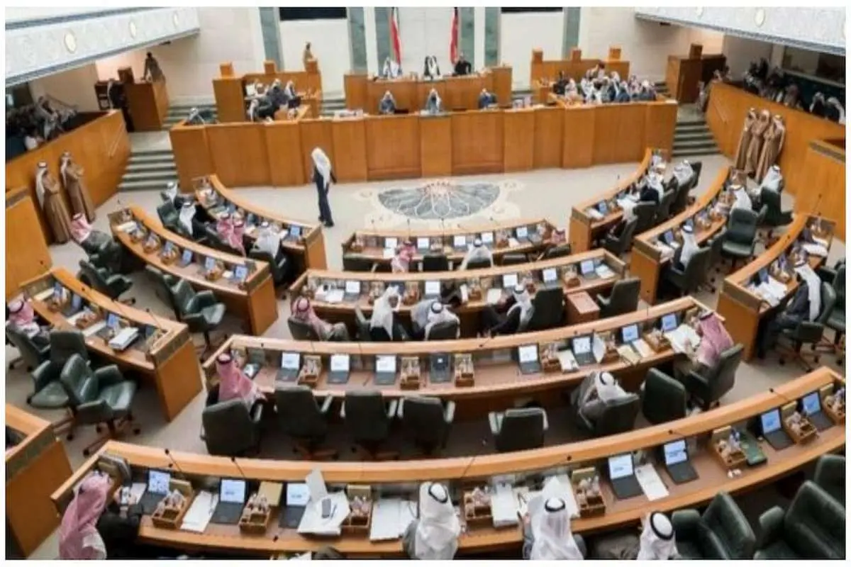 چرا پارلمان کویت منحل شد؟