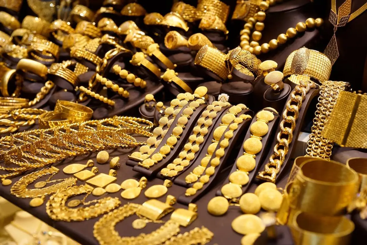 پیش‌ بینی قیمت طلا و سکه 14 اسفند 1402 / روند نزولی دلار، بازار طلا را کاهشی کرد
