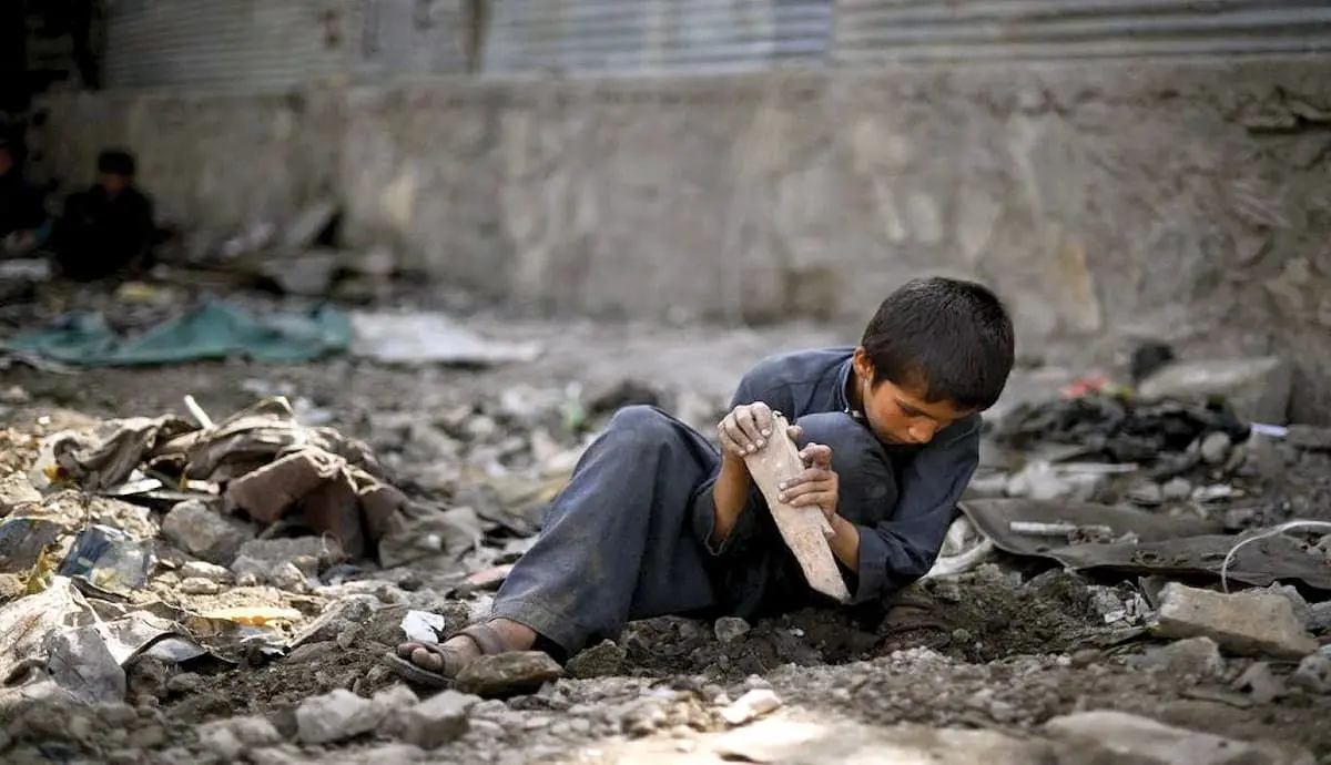 60 درصد از فقرای ایرانی تحصیلکرده یا شاغل هستند/ 26 میلیون نفر زیر خط فقر 