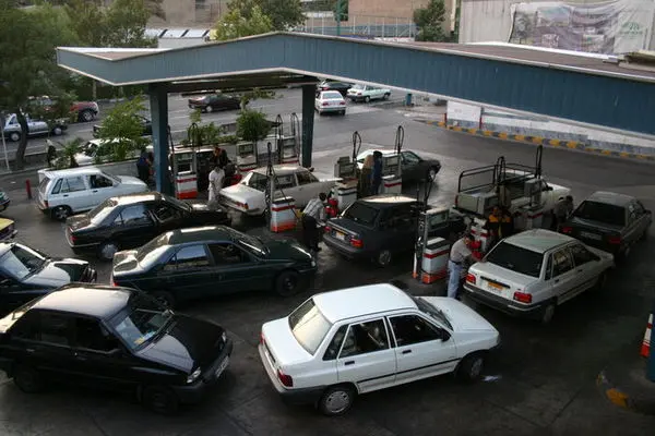 هشدار جدی نسبت به آسیب‌های احتمالی افزایش قیمت بنزین؛ «بسیار خطرناک» است