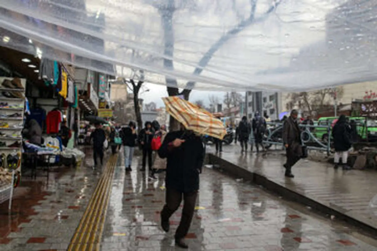 بارش باران در اغلب استان‌های کشور/ هوای تهران صاف همراه با وزش باد ملایم
