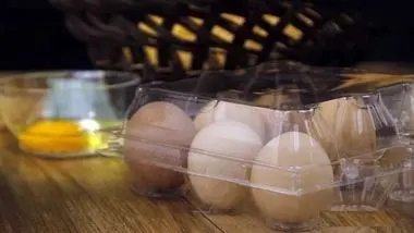 قیمت جدید تخم مرغ / هر شانه تخم مرغ ۶۴۰ هزار تومان شد