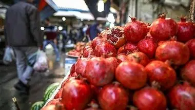 اعلام قیمت میوه های شب یلدا/ کمبود و نوسان در بازار وجود ندارد