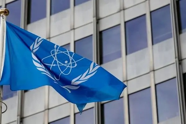 ادعای گروسی: ایران به سختی با آژانس اتمی همکاری می کند